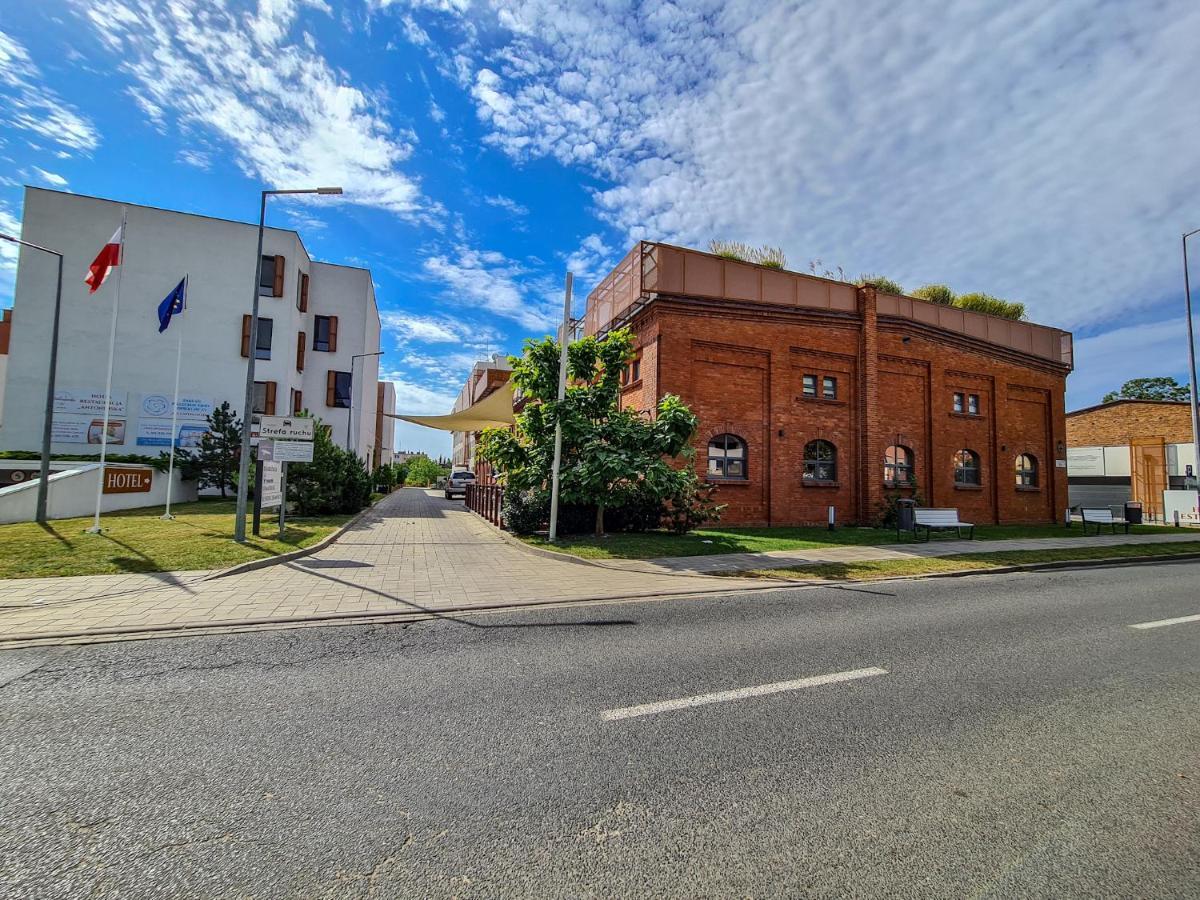 Antoninska Hotel & Apartamenty Лешно Екстериор снимка