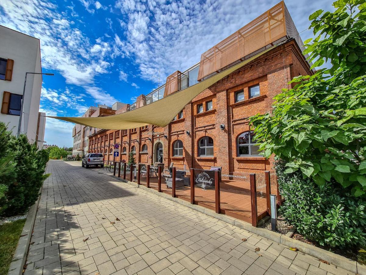 Antoninska Hotel & Apartamenty Лешно Екстериор снимка
